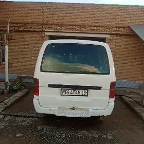 Toyota Hiace 1995