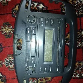 Hyundai Elantra magnitafon