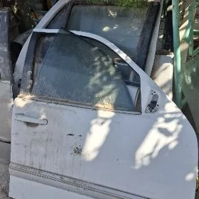 mersedes 210 e320