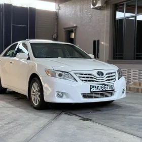 Toyota Camry 2011