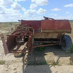 MTZ T-28 2010