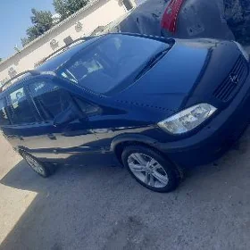 Opel Zafira 2001