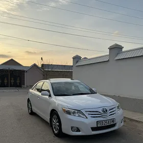 Toyota Camry 2011