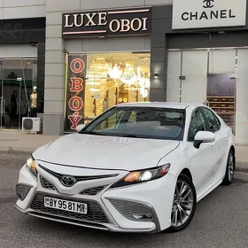 Toyota Camry 2022