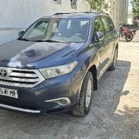 Toyota Highlander 2013