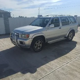 Nissan Pathfinder 1998