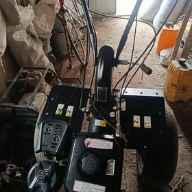 mini traktor motoblok