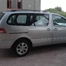 Toyota Sienna 2002