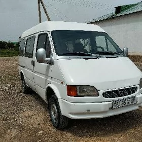 Ford Transit Connect 2009