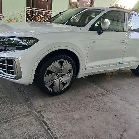 Volkswagen Touareg 2025