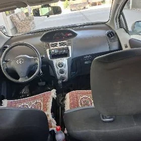 Toyota Yaris 2006