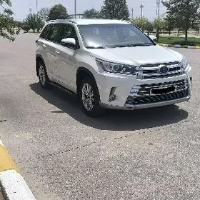 Toyota Highlander 2018