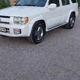 Nissan Pathfinder 2001