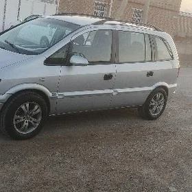 Opel Zafira 2003