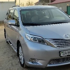 Toyota Sienna 2017
