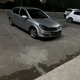Opel Astra 2008