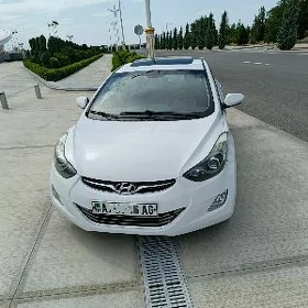 Hyundai Elantra 2012