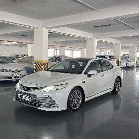 Toyota Camry 2024