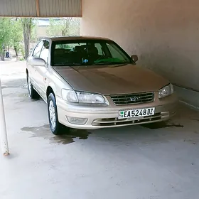 Toyota Camry 2000