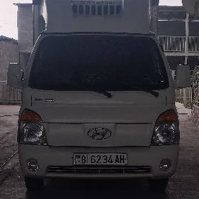 Hyundai H100 2010