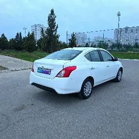 Nissan Sunny 2022