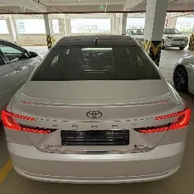 Toyota Camry Hybrid 2025
