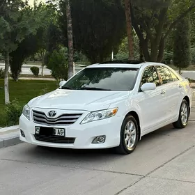 Toyota Camry 2010