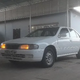 Nissan Sunny 1997