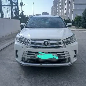 Toyota Highlander 2019