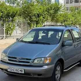 Toyota Sienna 2000