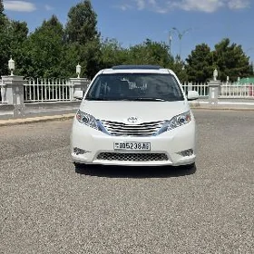 Toyota Sienna 2017