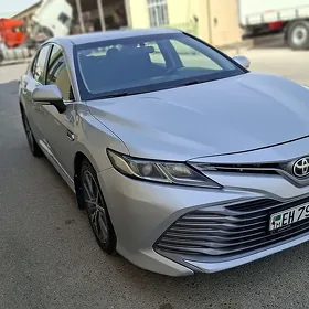 Toyota Camry 2020