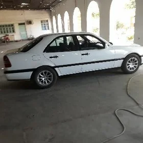 Mercedes-Benz C280 1993