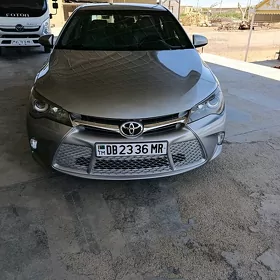 Toyota Camry 2016
