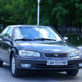 Toyota Camry 2000