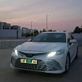 Toyota Camry 2019