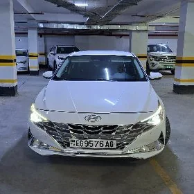Hyundai Elantra 2021