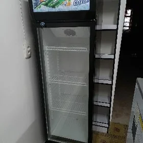 Витрина холодильник