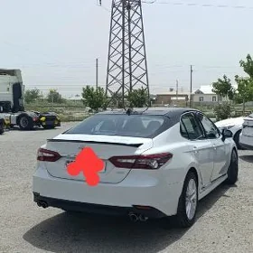 Toyota Camry 2020