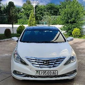Hyundai Sonata 2012