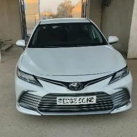Toyota Camry 2020