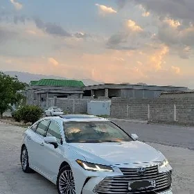 Toyota Avalon 2019