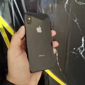 iPhone XS