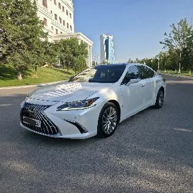 Lexus ES 350 2021