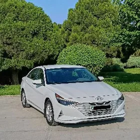 Hyundai Elantra 2023