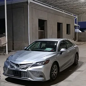 Toyota Camry 2023