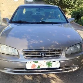 Toyota Camry 2000