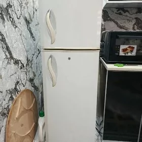LG holodinnik zawaskoy