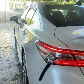 Toyota Camry 2020