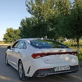 Kia K5 2021